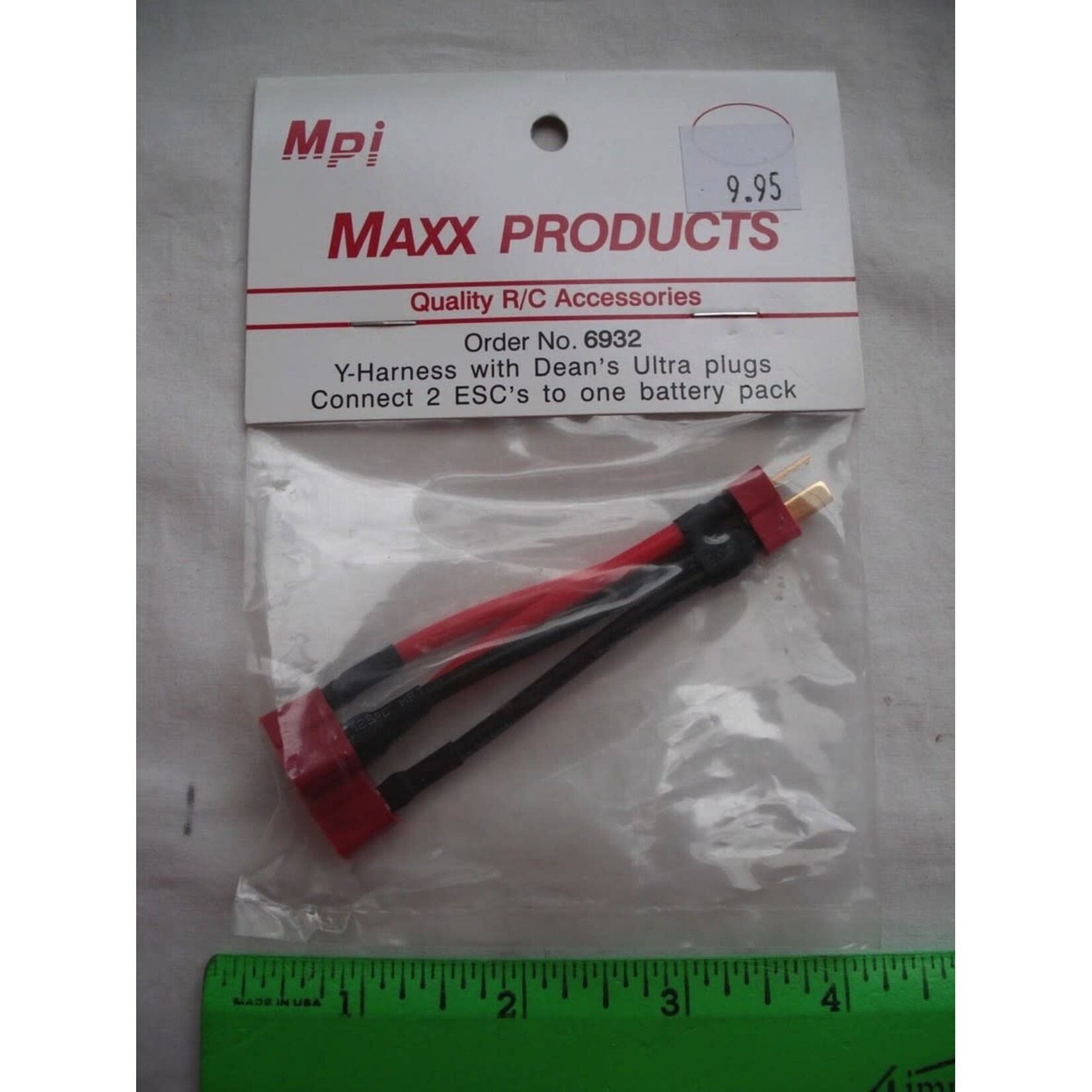 MPI MPI6932 MPIY-Harness with Dean's Ultra plugs. Connect 2 ESC's to one battery pack.