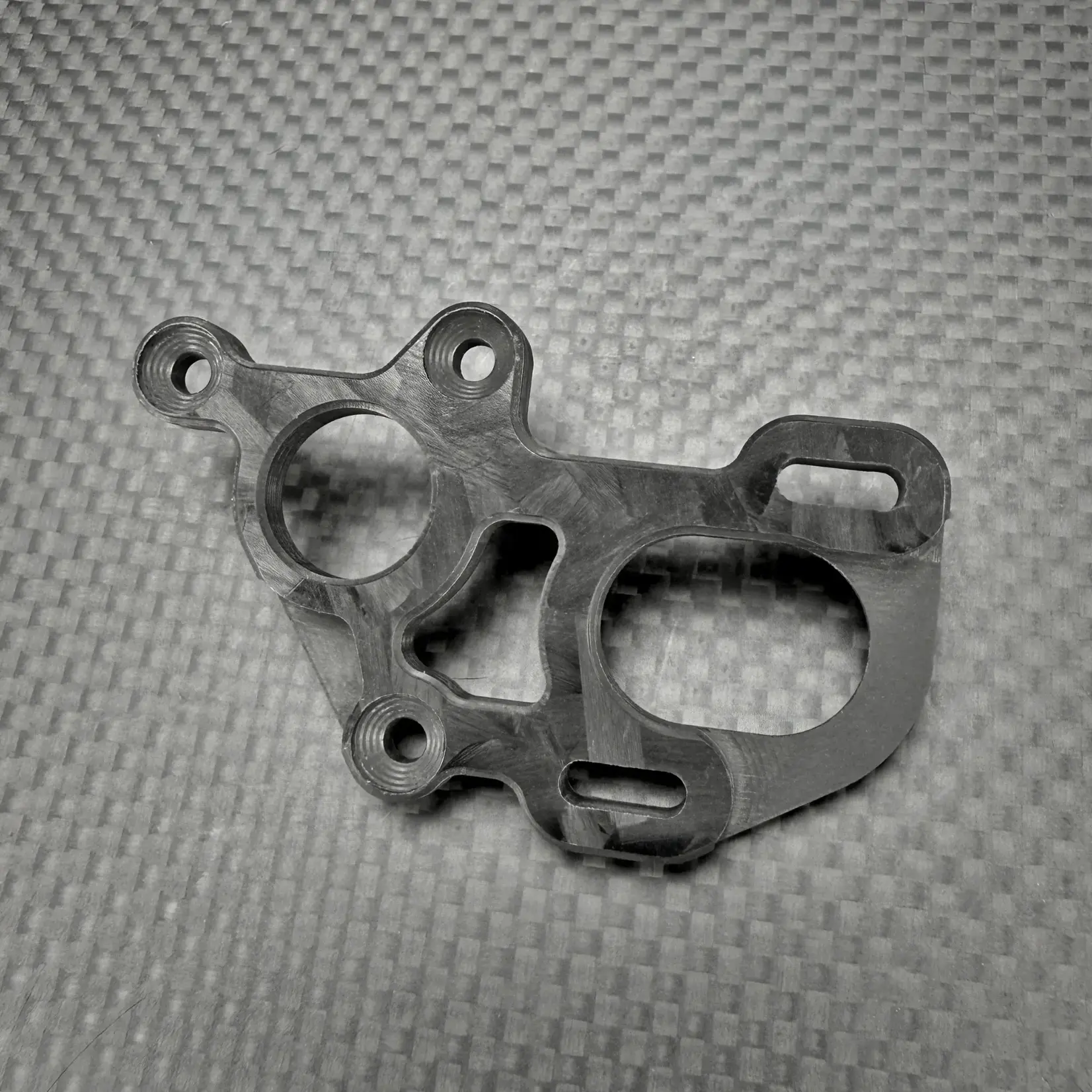 R1 R1-920281-F R1WURKS R1B Motor Mount, Carbon