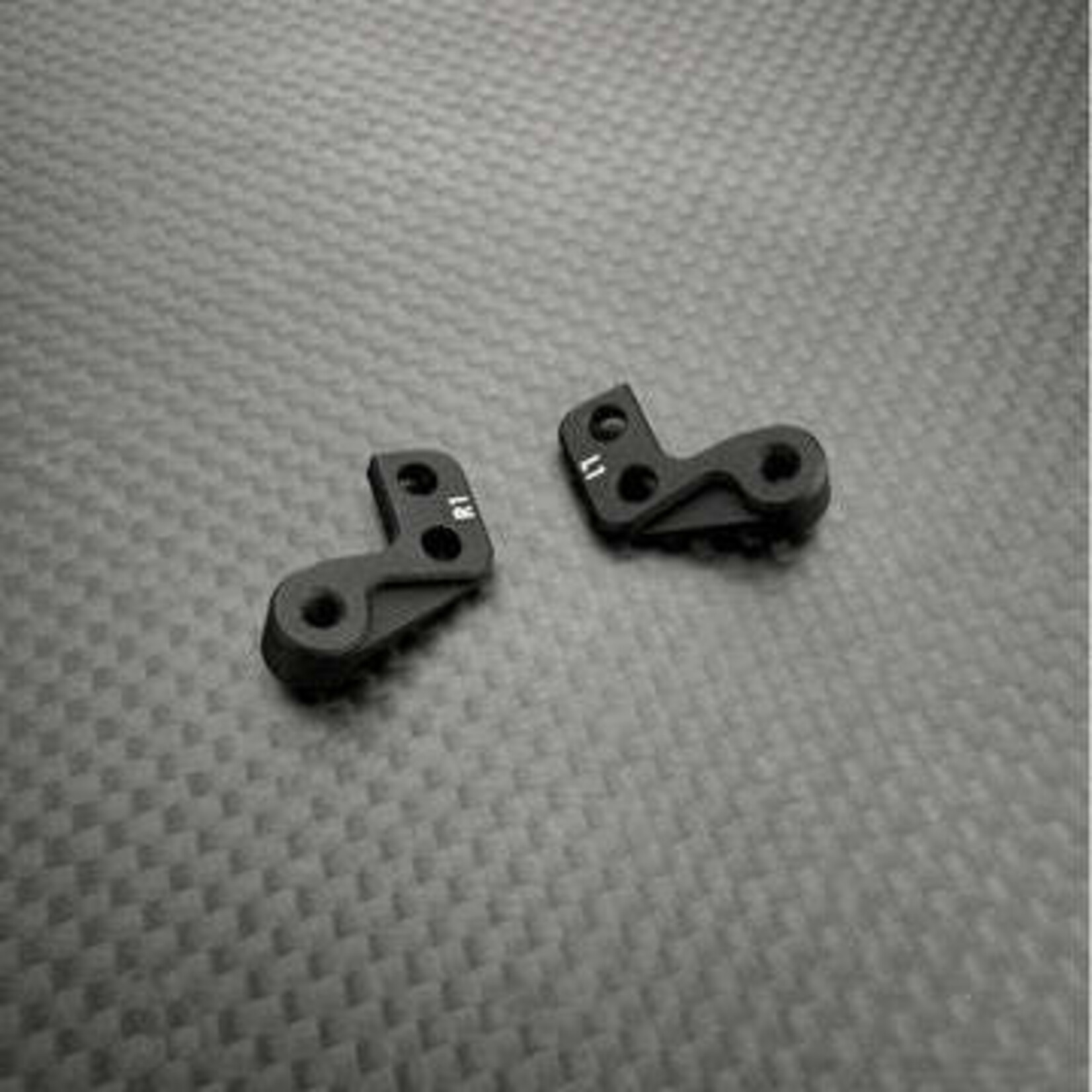 R1 R1-920122 R1WURKS R1B Camber Link Mounts (1L, 1R)