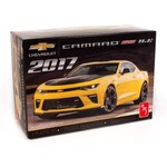 AMT AMT1074 AMT 1/25 2017 Chevy Camaro SS 1LE Model Kit Car