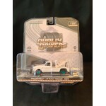 Greenlight GLT46070-A-CHASE Greenlight 1968 Chevy C30 Dually Wrecker Dually Drivers Series 7