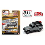 Auto World CP7717 Auto World 2018 Jeep Wrangler Rubicon with Roof Rack MIJO Exclusive