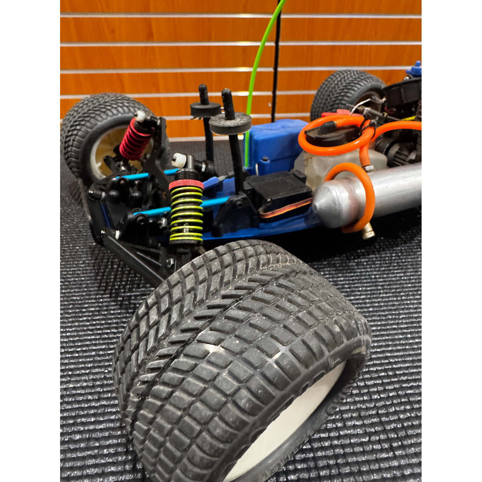 Team Associated USED Team Associated RC10GT Factory Works MIP Road Hawg Pro-line