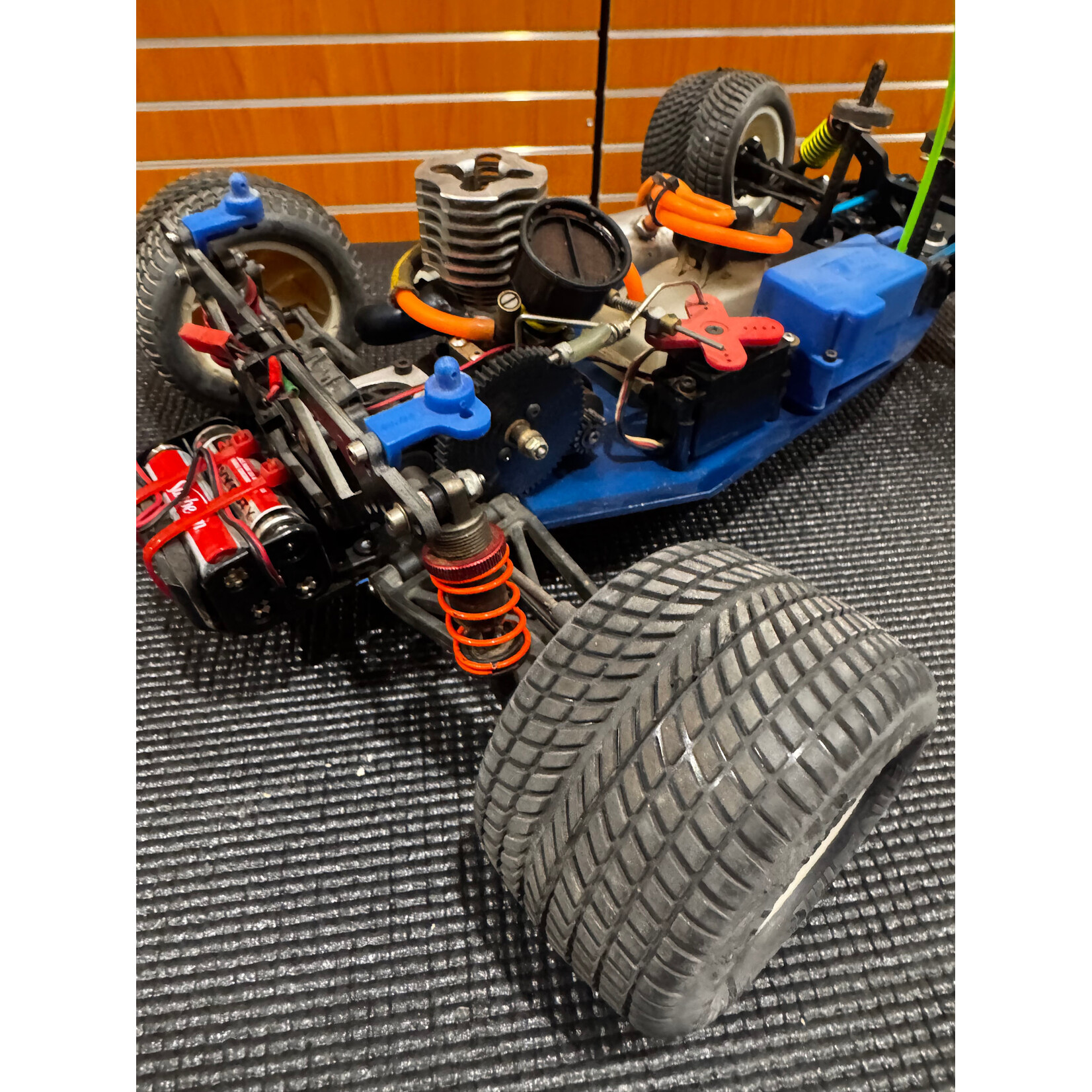Team Associated USED Team Associated RC10GT Factory Works MIP Road Hawg Pro-line