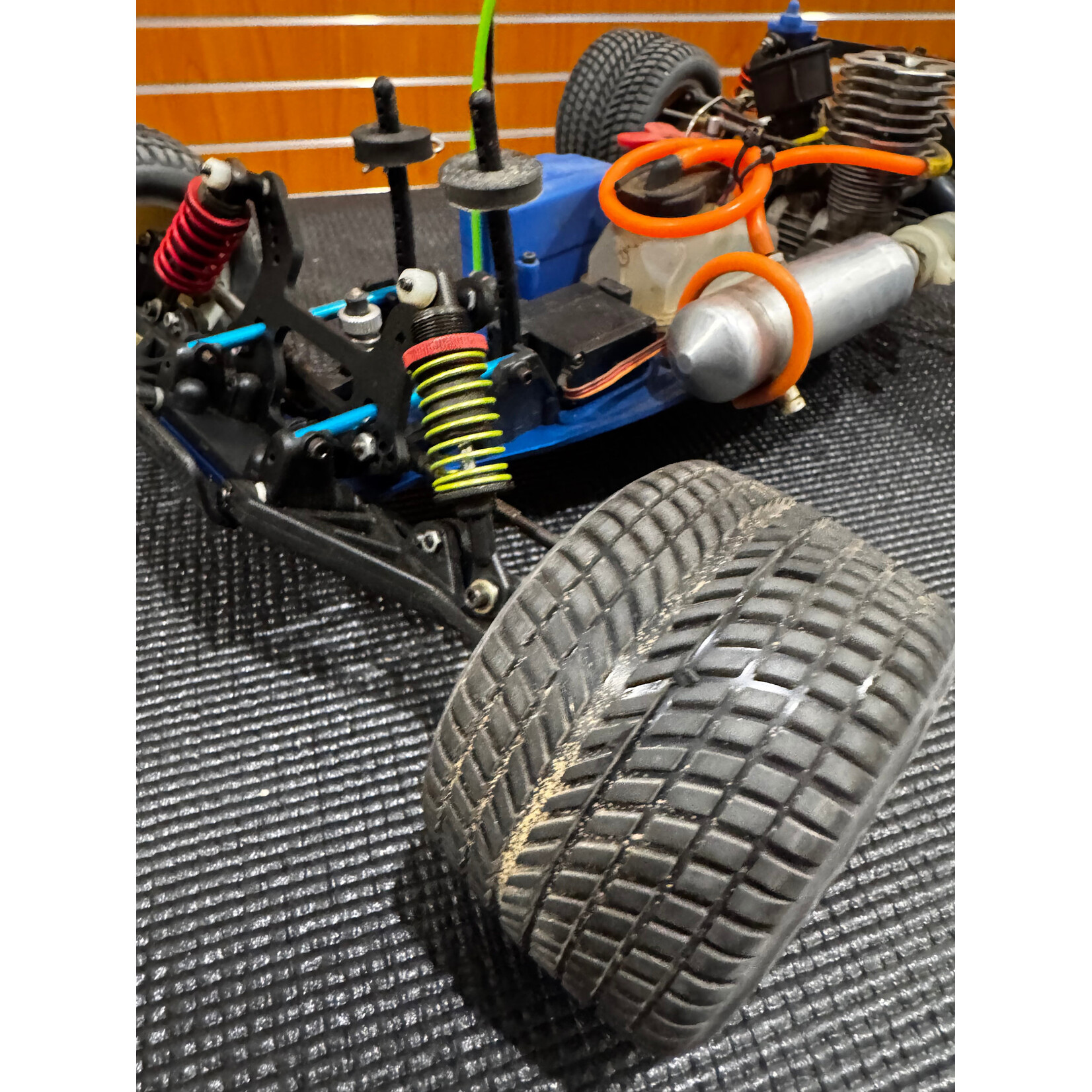 Team Associated USED Team Associated RC10GT Factory Works MIP Road Hawg Pro-line