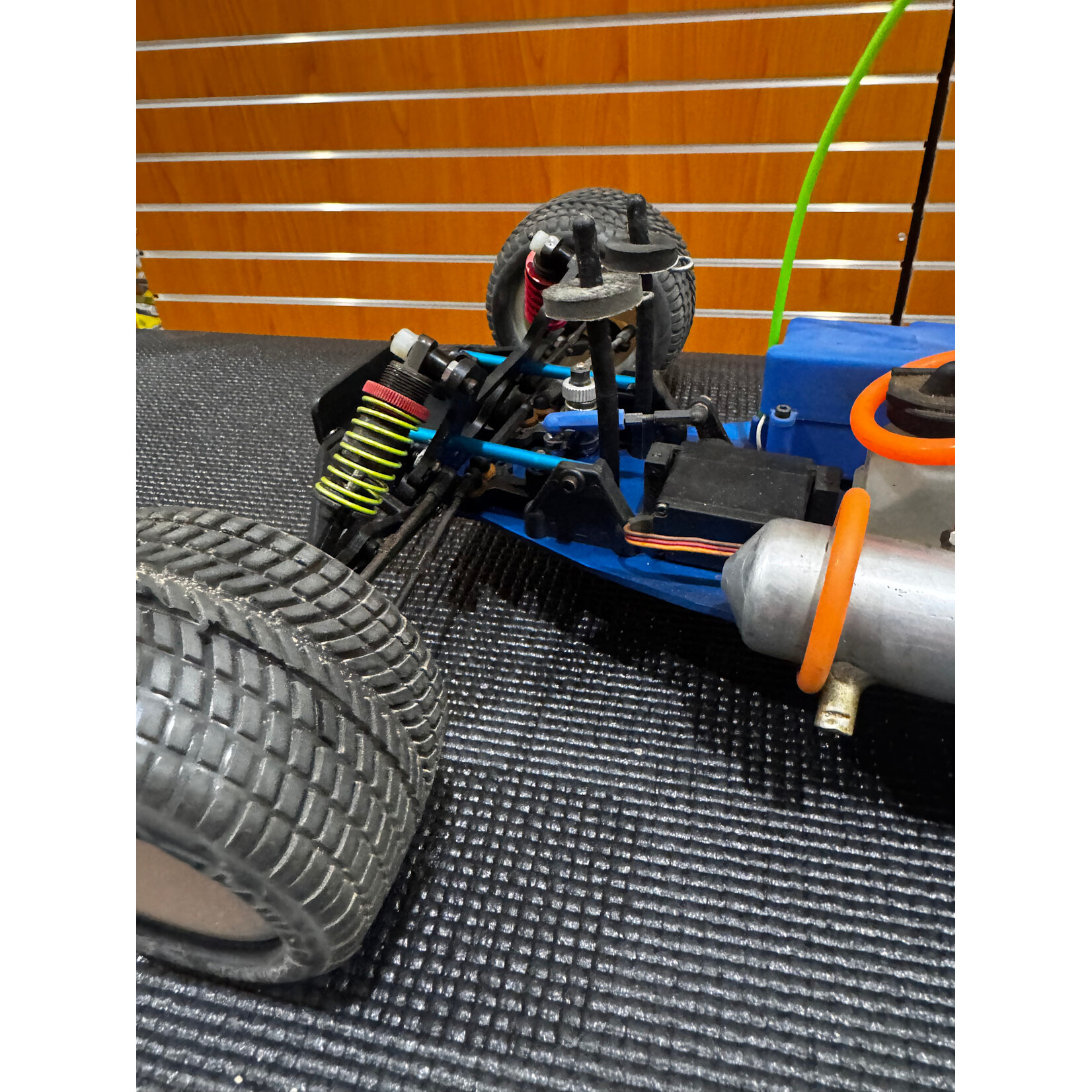 Team Associated USED Team Associated RC10GT Factory Works MIP Road Hawg Pro-line