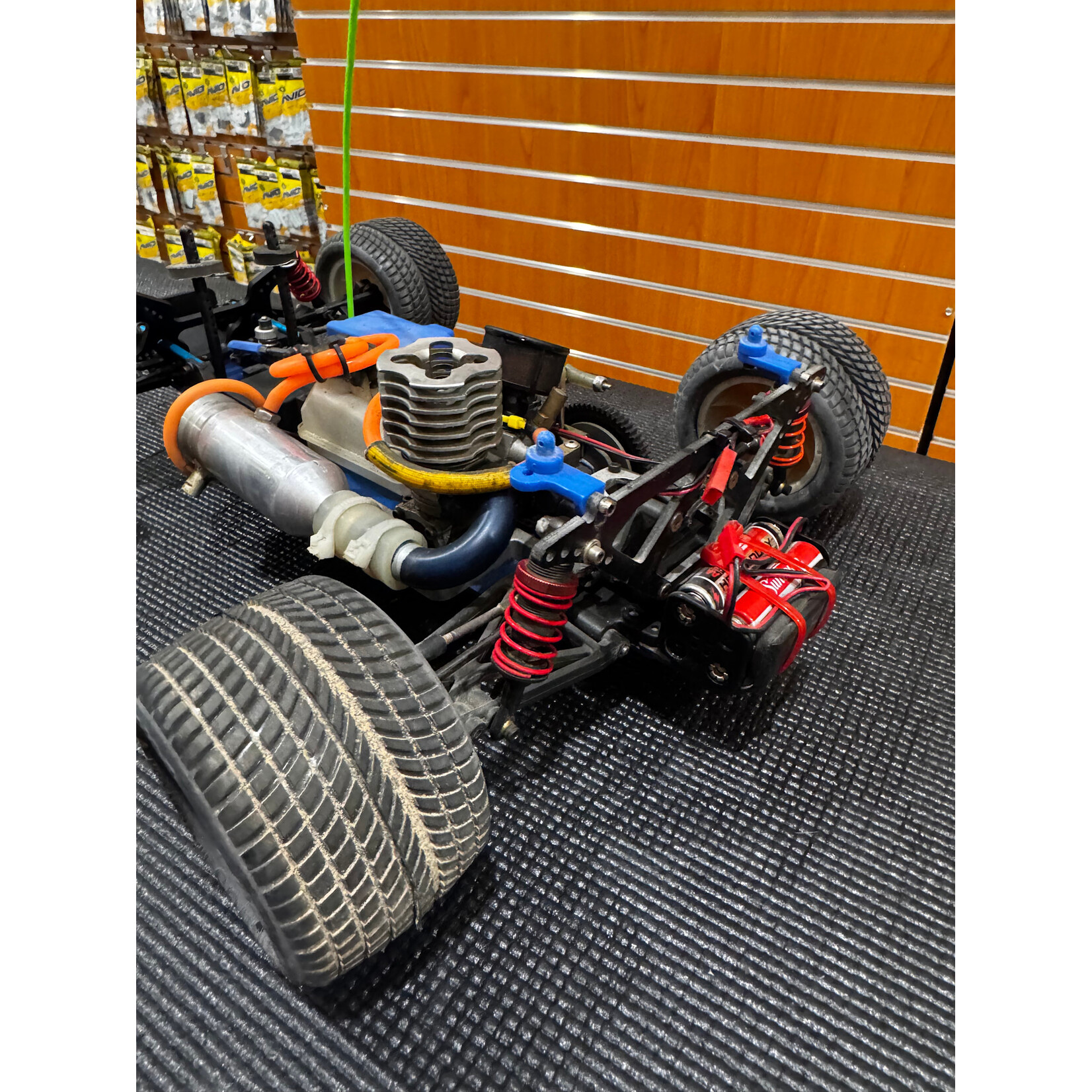 Team Associated USED Team Associated RC10GT Factory Works MIP Road Hawg Pro-line