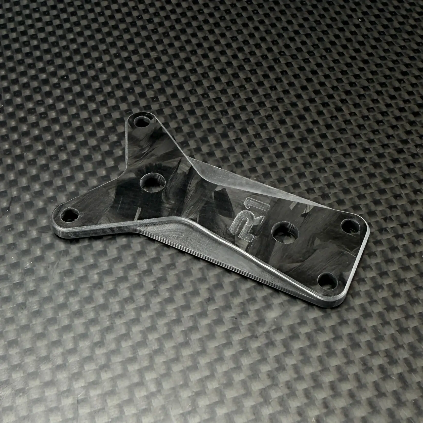 R1 R1900318-F R1WURKS (Compatible with RC10) Carbon Fiber Gearbox Brace