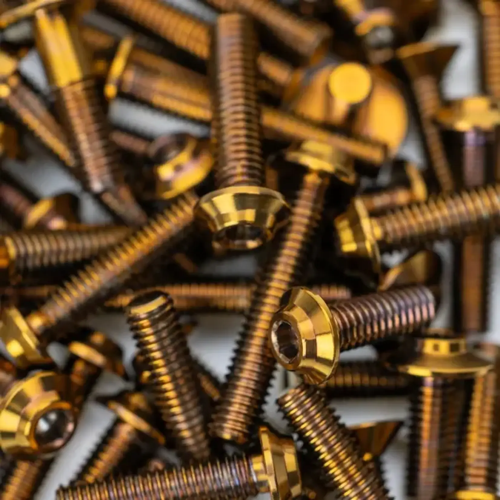 1UP 1UP-71965-BRONZE 1up Racing Pro Duty Titanium Upper Screw Set - R1 Wurks R1B Carpet or Dirt