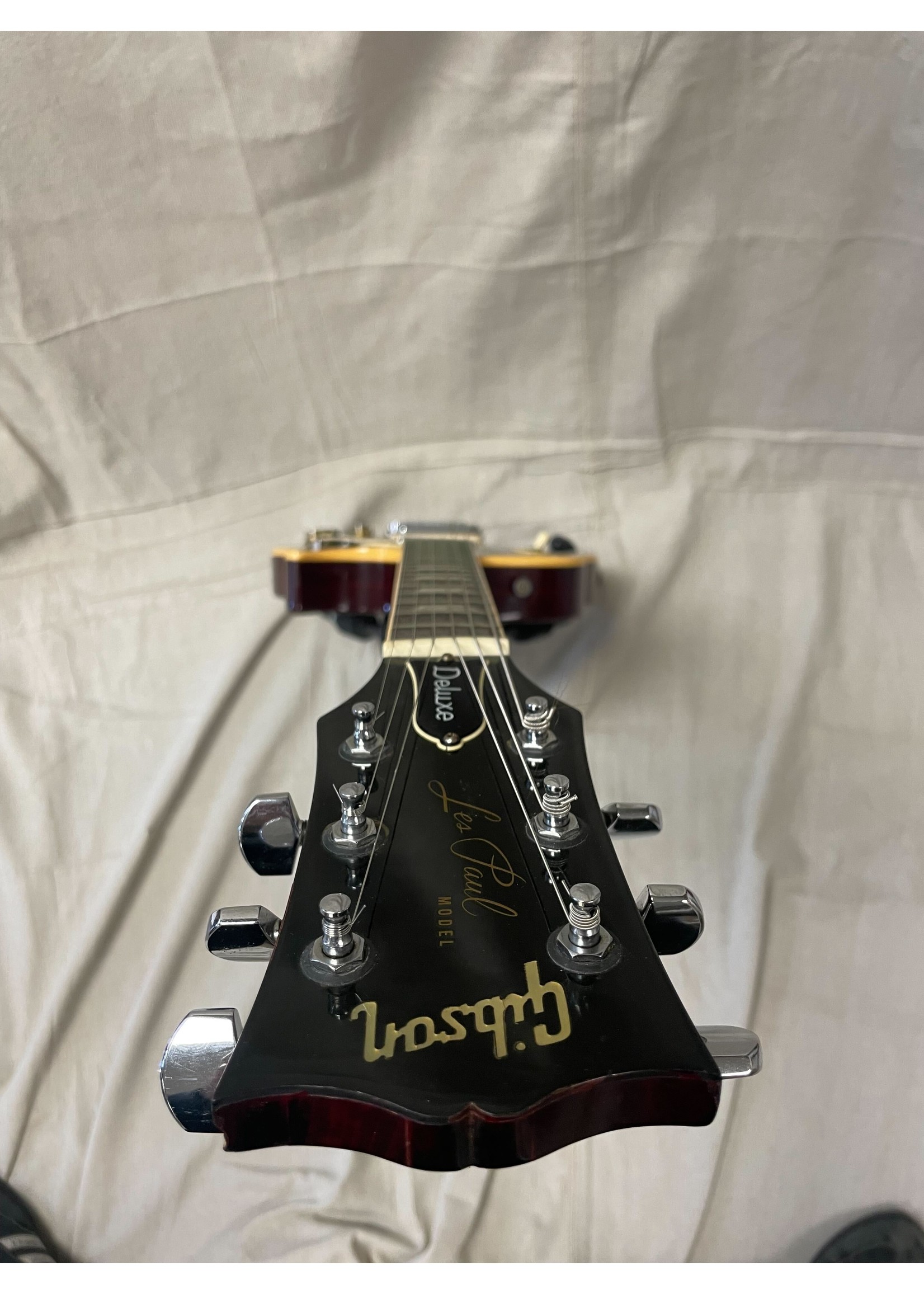 Gibson 1977 Gibson Les Paul Deluxe
