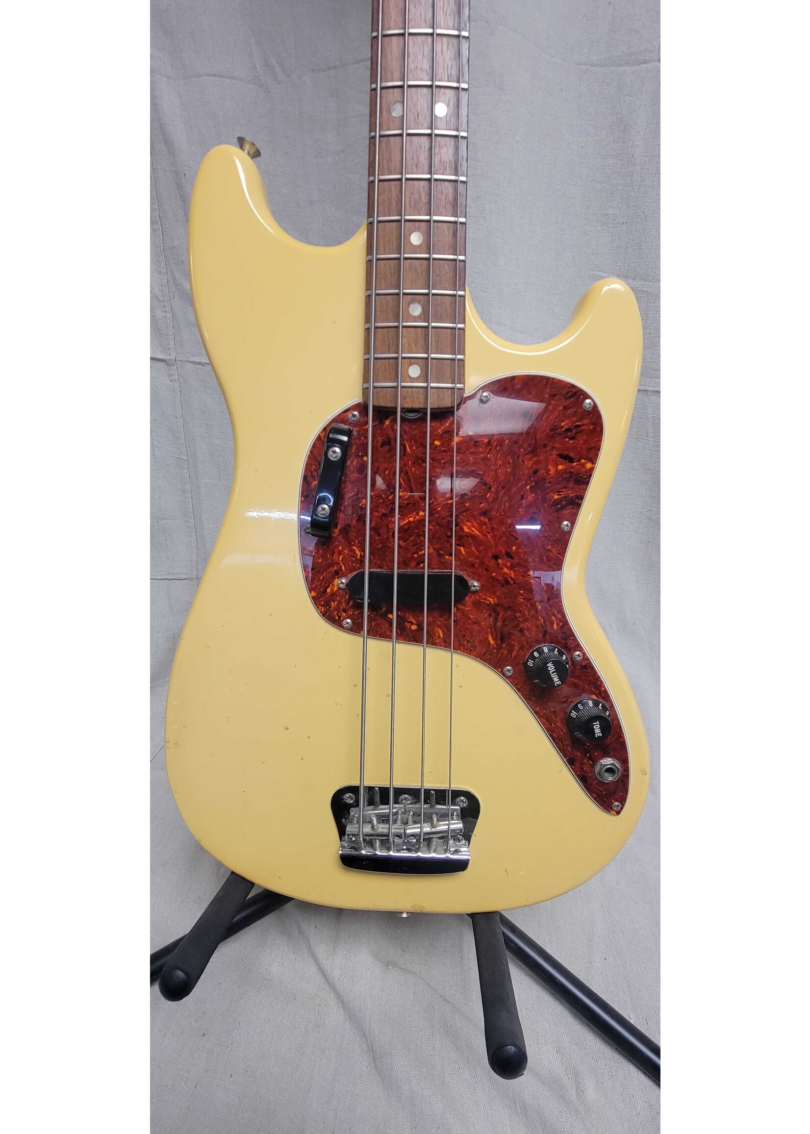Fender Fender Musicmaster 1977 Bass w/ OHSC