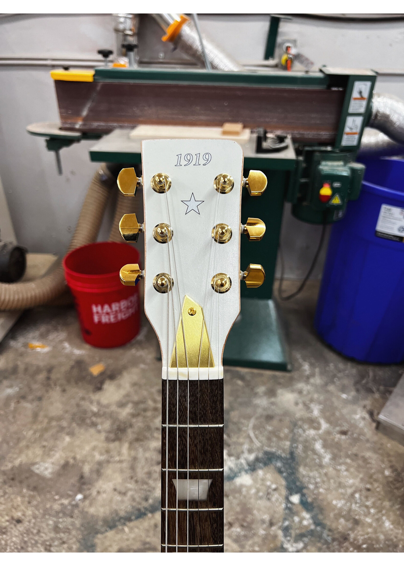 Bloom Guitars Bloom/1919 Guitars Windsor II DLX, Vintage White Satin Nitro w/ OHSC