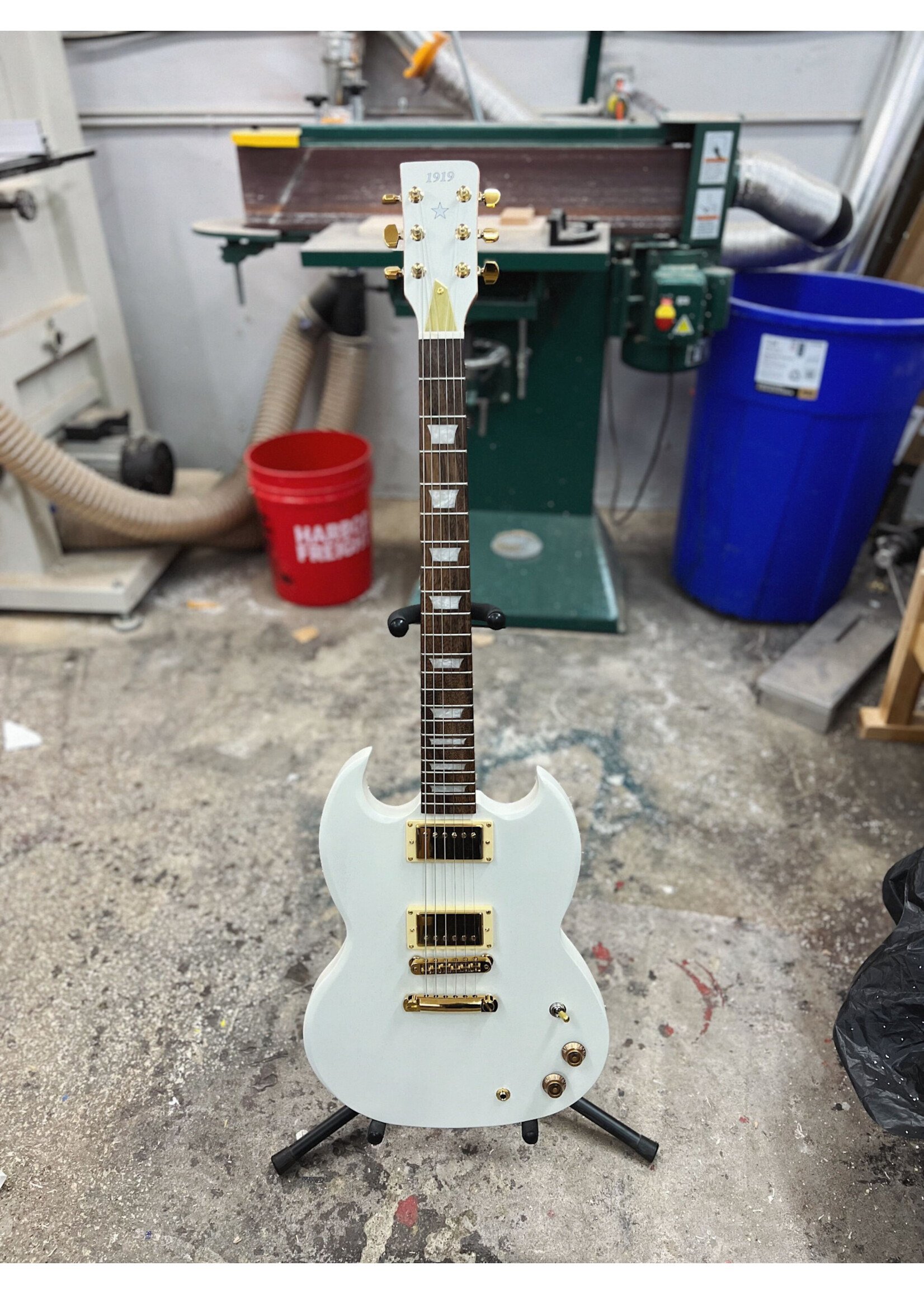 Bloom Guitars Bloom/1919 Guitars Windsor II DLX, Vintage White Satin Nitro w/ OHSC