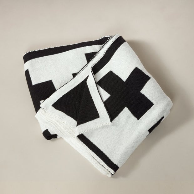 Reversible Swiss Cross Eco-Throw Blanket Black