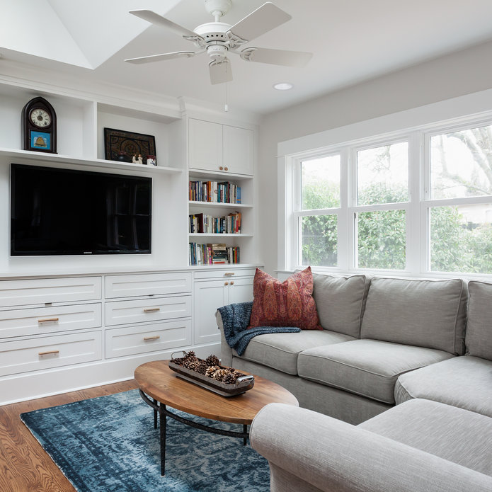 Green Lake Family Room with Custom Built-Ins