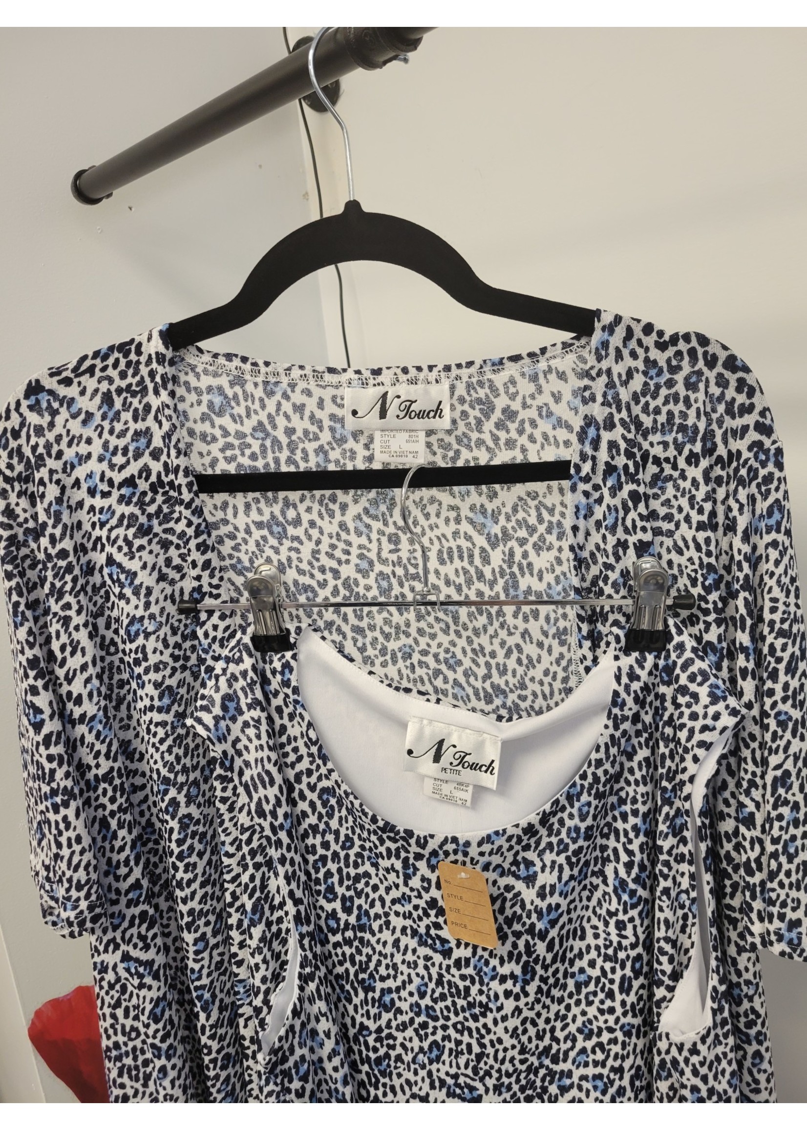 N Touch N Touch Blue Leopard Top Set (L)pre-owned