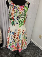 Gabby Skye Gabby Skye White Floral Dress (10)pre-owned