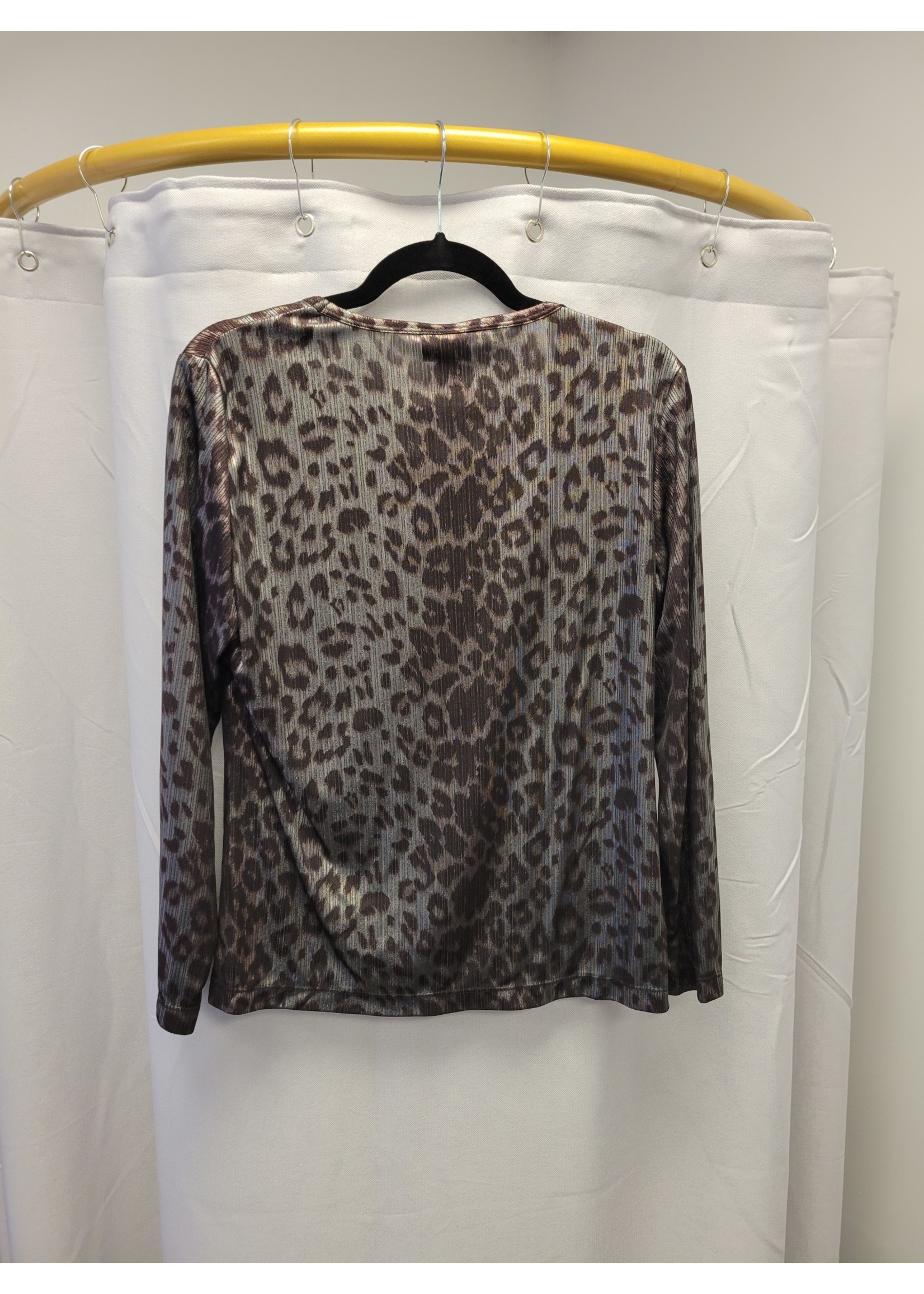 Chicos Chicos Plus Size Shiny Leopard Print (1X)pre-owned