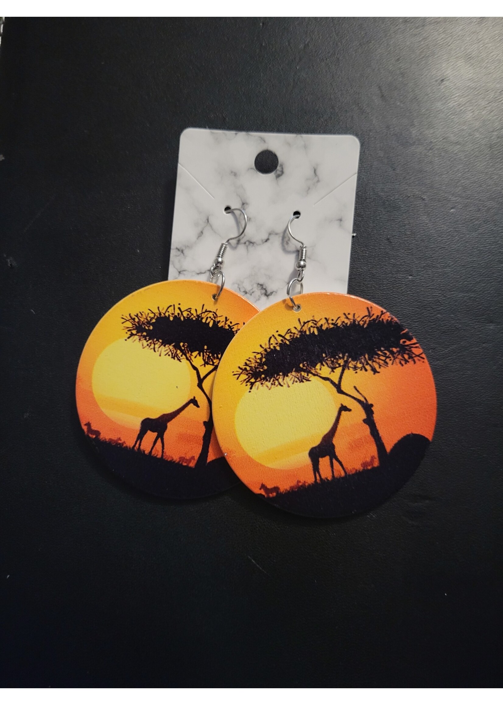 Round Afrifcan Art Earrings(Giraffe)