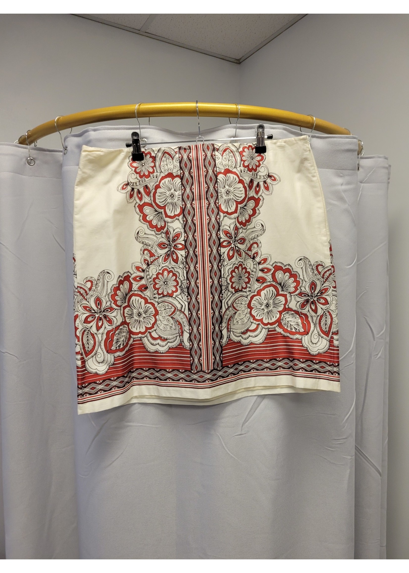 Ann Taylor Loft Cream/Flower Skirt (16)