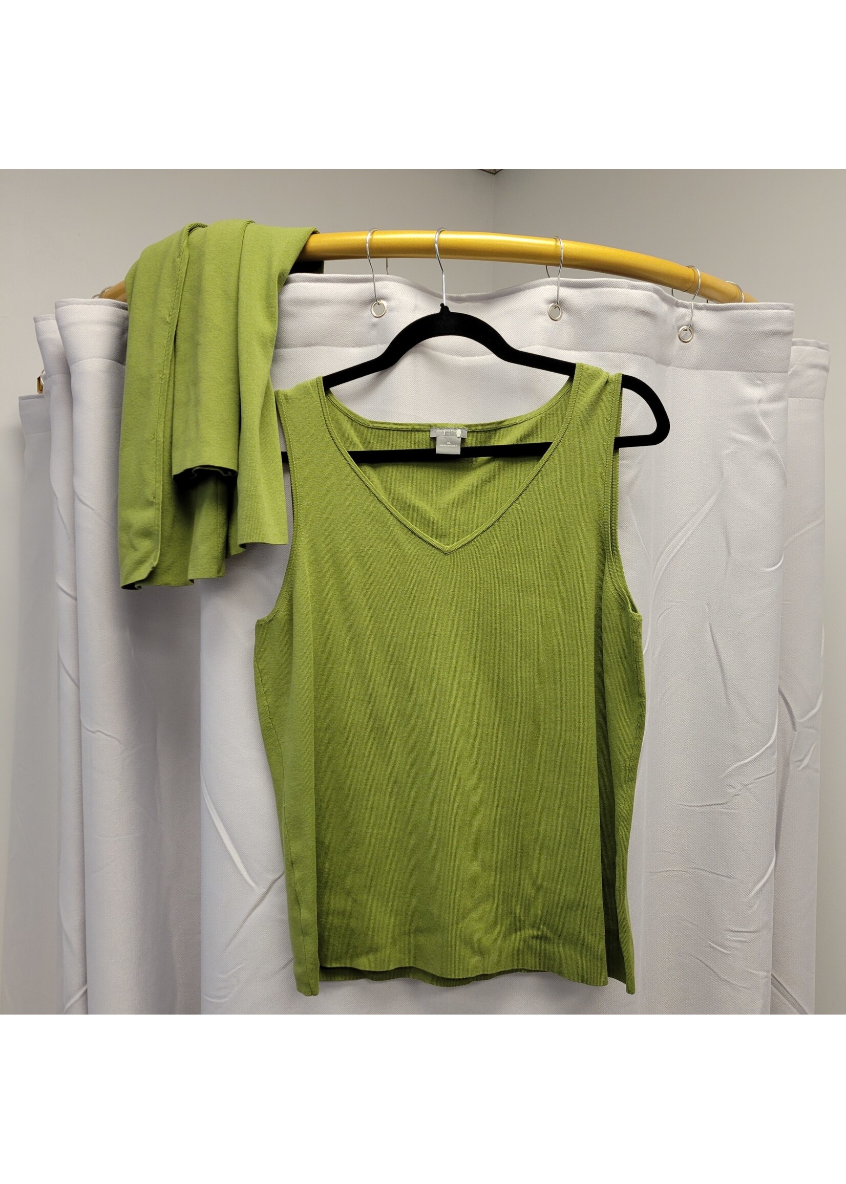 Ann Taylor Ann Taylor Green Tank and Sweater Set (XL) Pre-owned