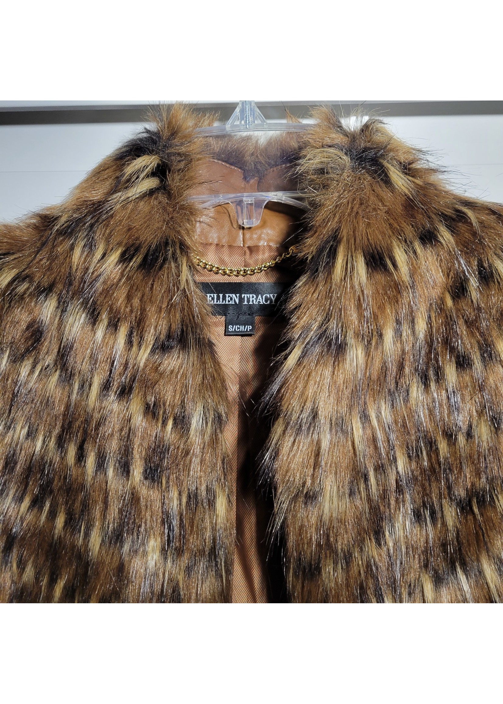 Ellen Tracey Ellen Tracy Fur Vest (S)