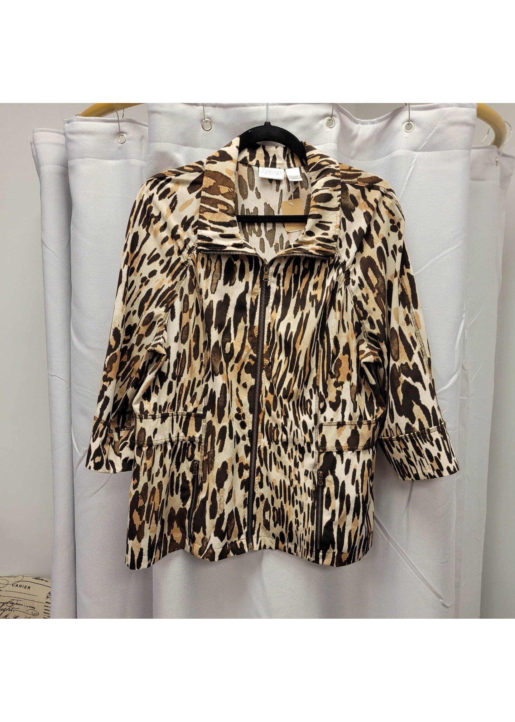 Zenergy by Chico's Lightweight Animal Print Jacket (2) L/12 Pre-owned