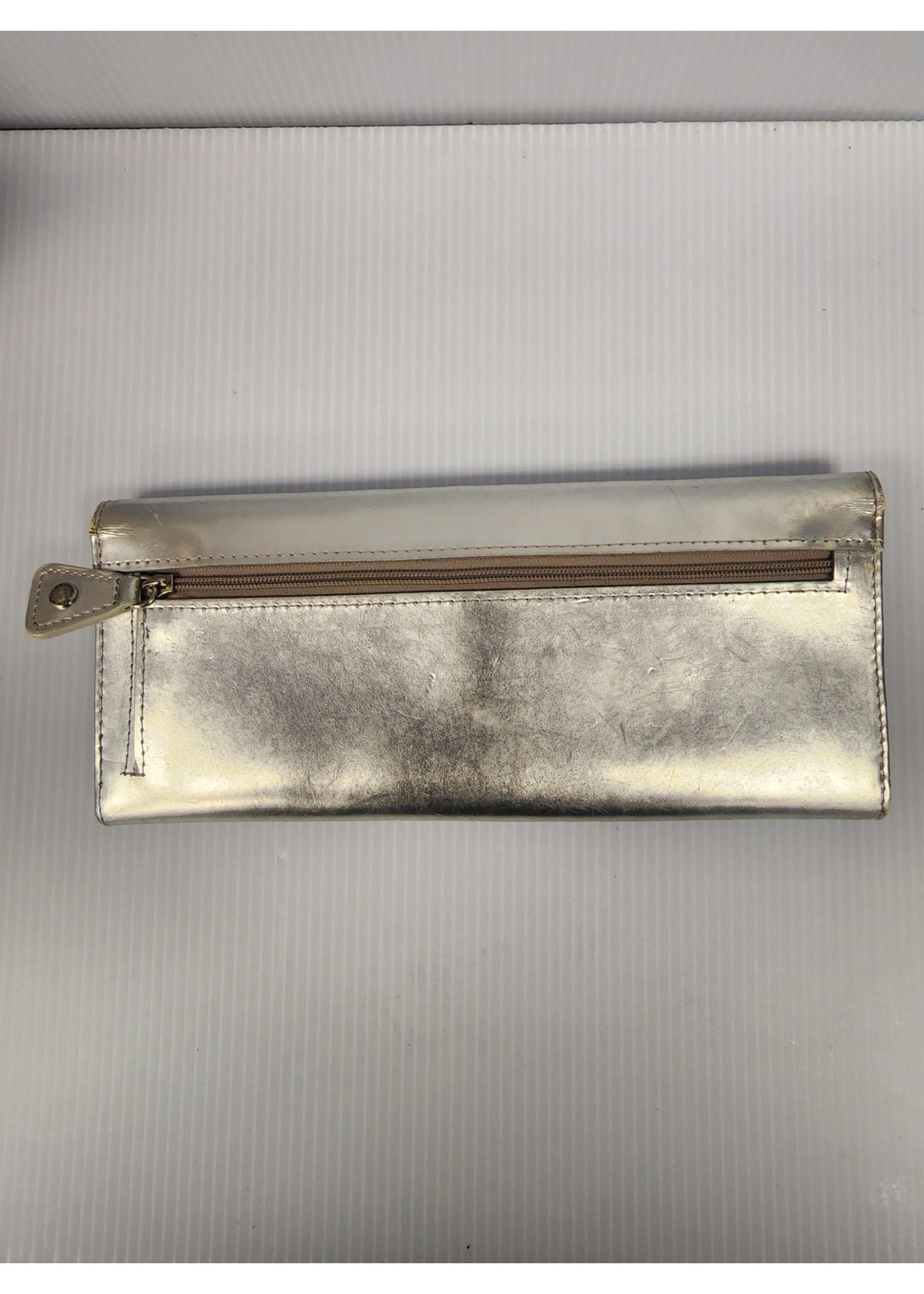 Perlina New York Perlina Genuine Leather Silver Clutch (Used)