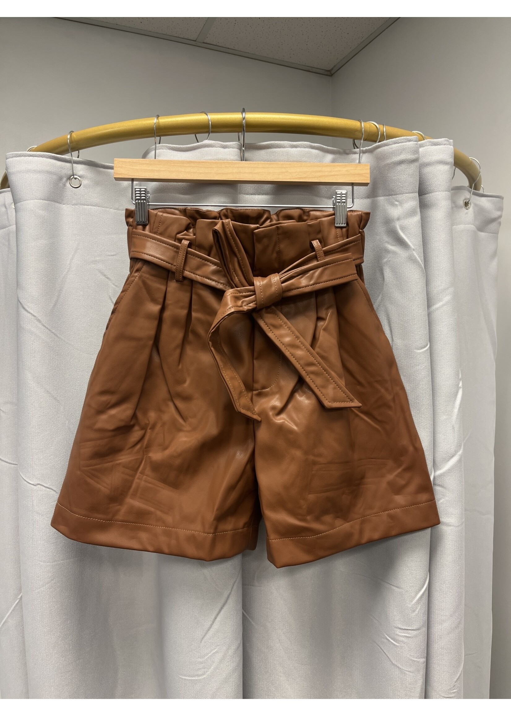 Zenana Vegan Leather Tie Waist Paperbag Shorts (Dk Camel)