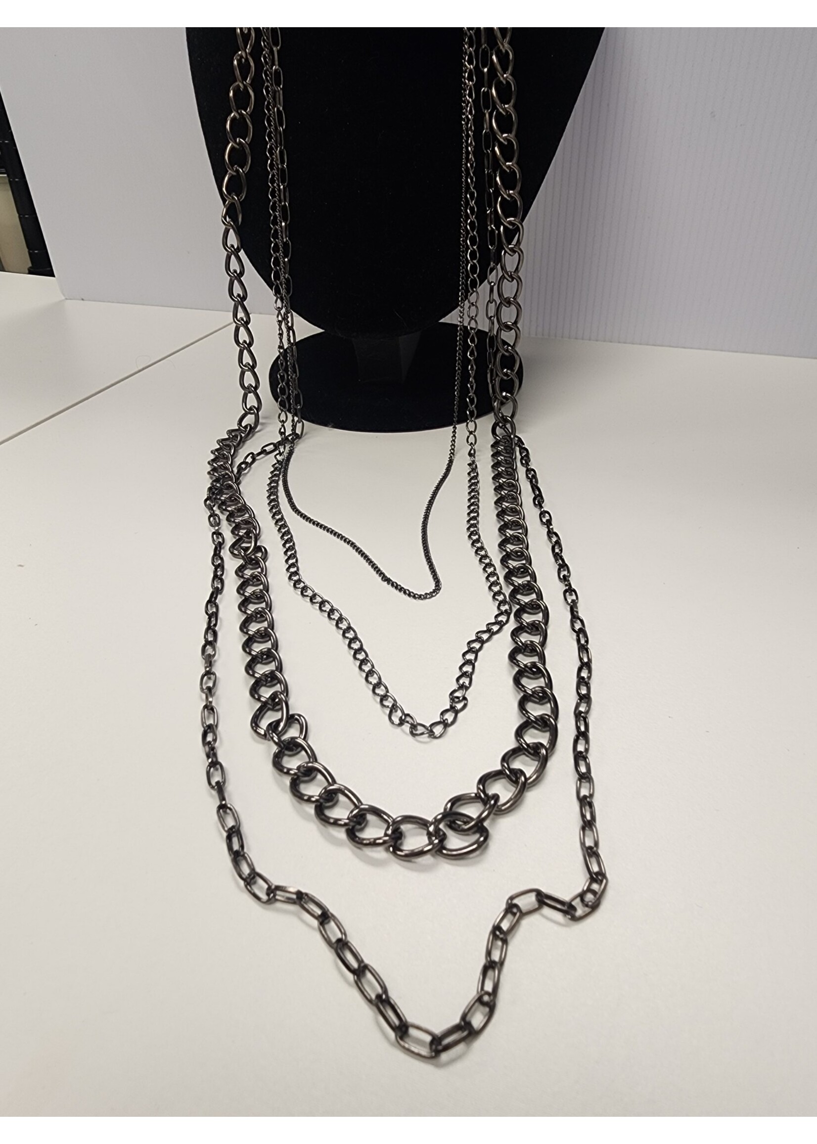 Paparazzi Paparazzi Quad Chain Necklace and Earring Set (NWT)