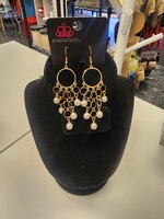 Paparazzi Paparazzi: When Life Gives You Pearls- Gold Earrings