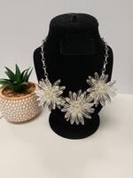 Vintage Faux Glass Crystal Flower Necklace