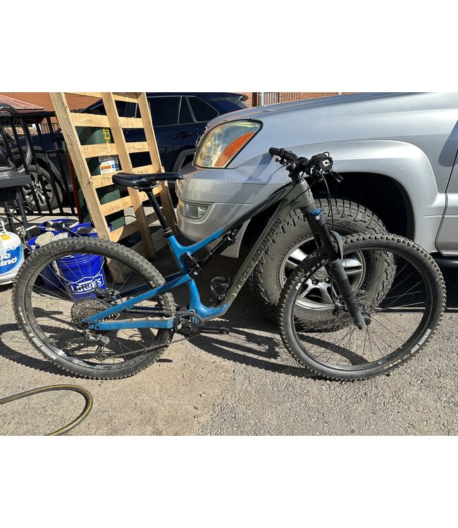 ROCKY MOUNTAIN DEMO BIKE SALE