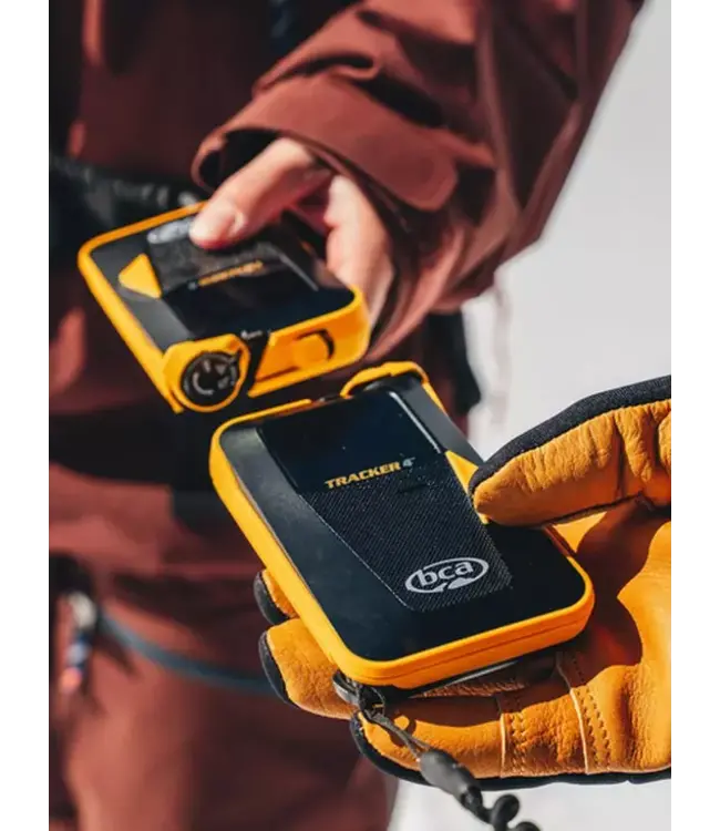 BCA (BACKCOUNTRY ACCESS) TRACKER 4 AVALANCHE BEACON