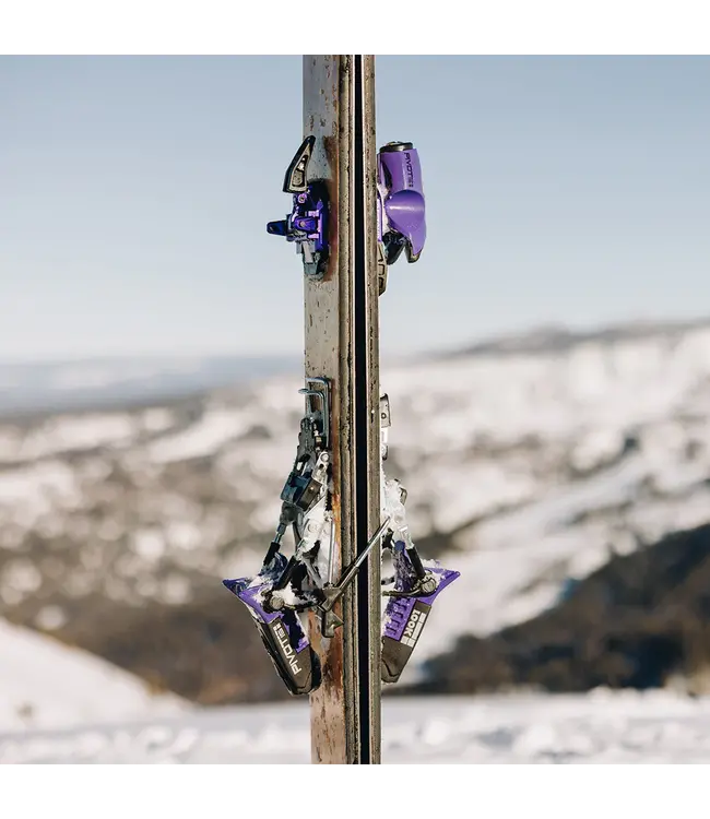 CAST FREETOUR 2.0 PIVOT 15 2025