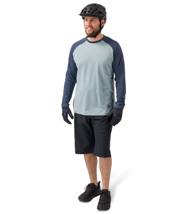 FLYLOW ANIMAL SHORT 13.5" 2025