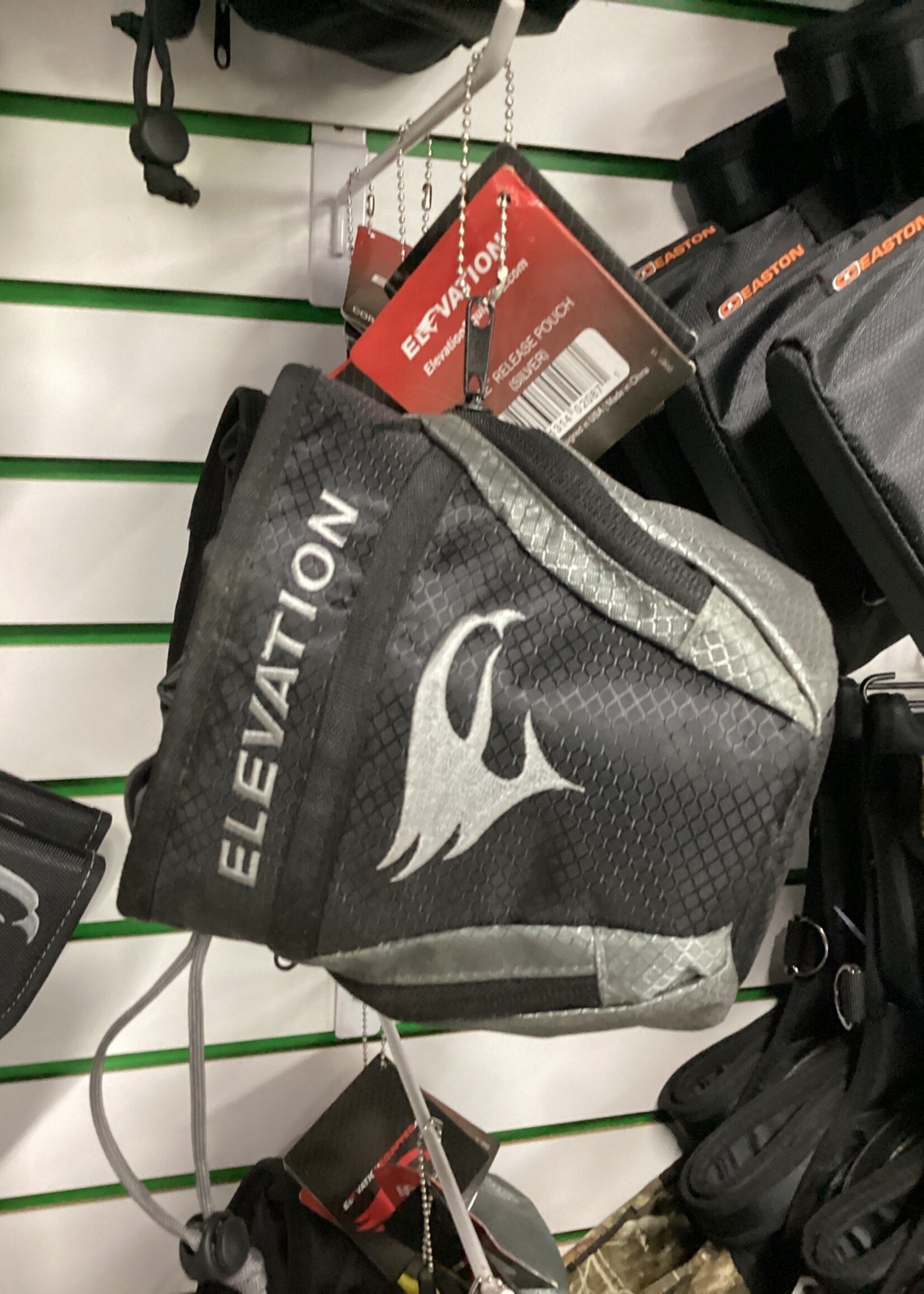 Elevation ELEVATION RELEASE POUCH SILVER