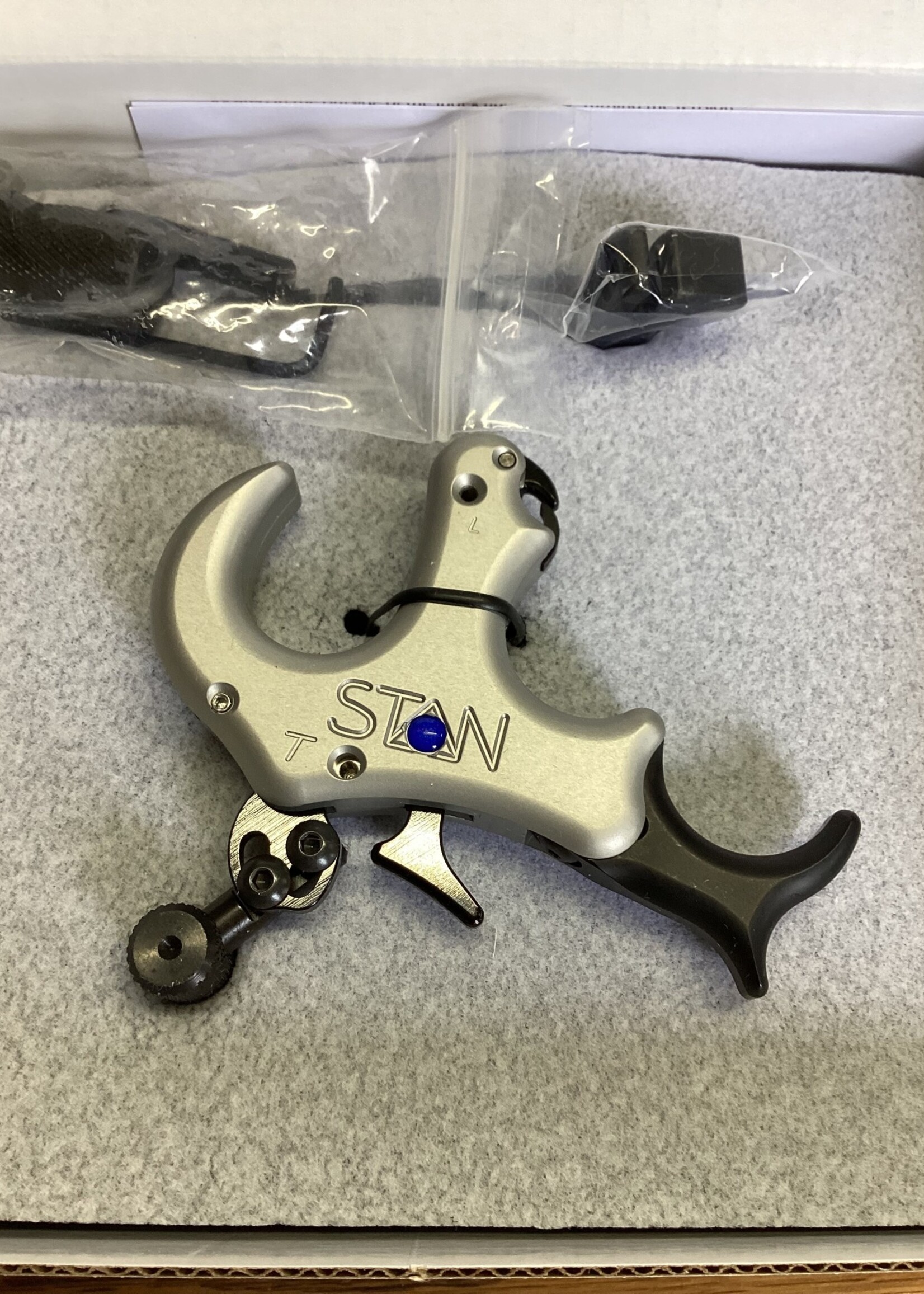 STAN Stan Onnex Thumb Grey Large