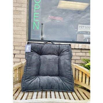 Bowsers Pet Products Bowsers - Piazza - Medium - Iron Mountain