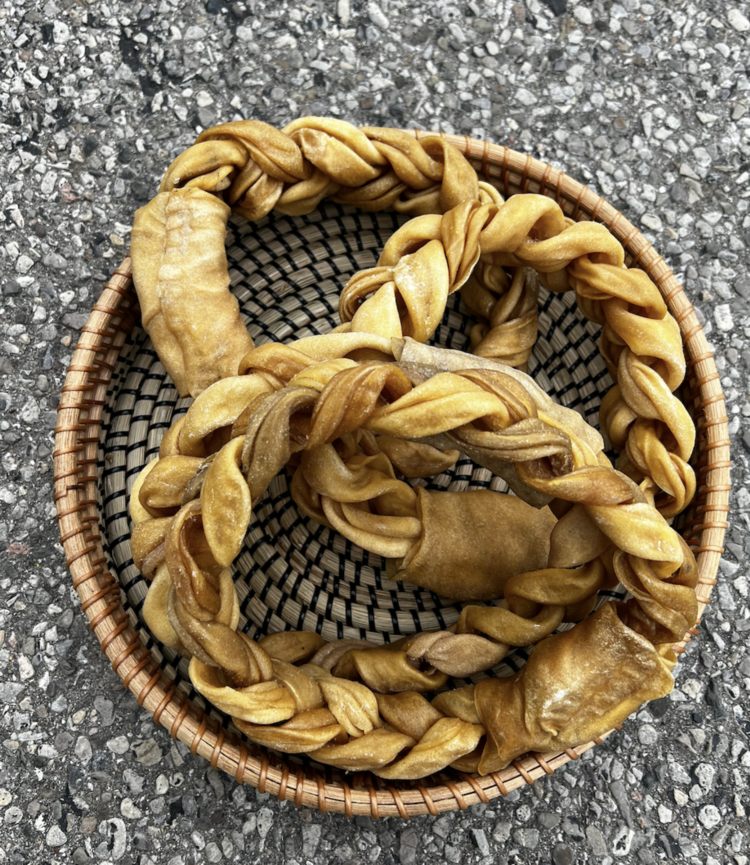 Nature's Own Nature's Own - Braided Buffalo Cheek Donut - 1pc