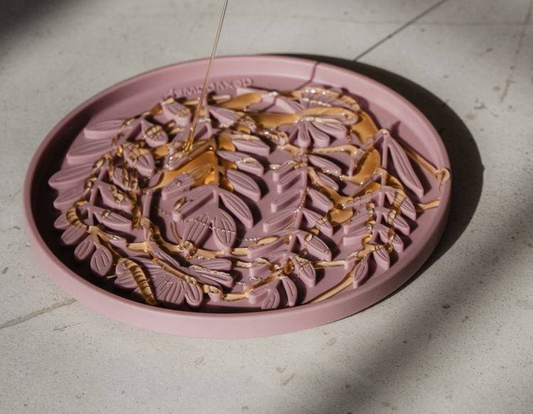 Dexy Paws Dexy Paws - Lick Mat - Blush Pink Garden