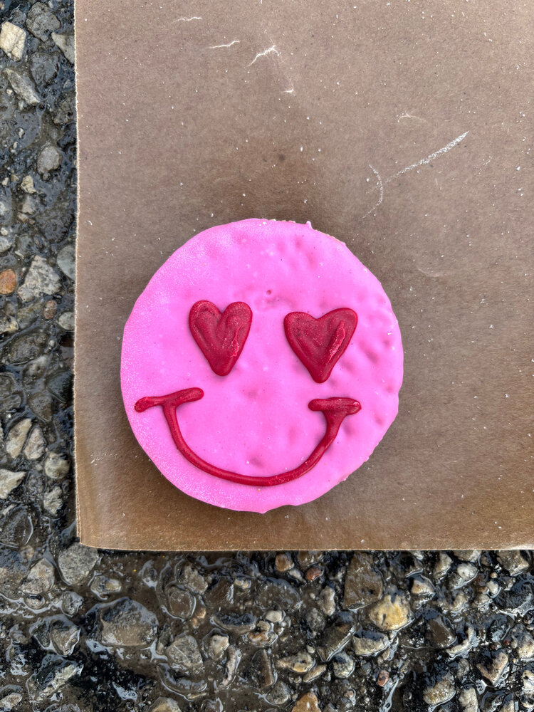 The Barkery The Barkery - Love Emoji