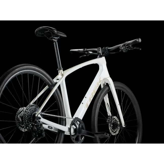 TREK FX Sport 4  / Matte / Crystal White/Supernova (2026)