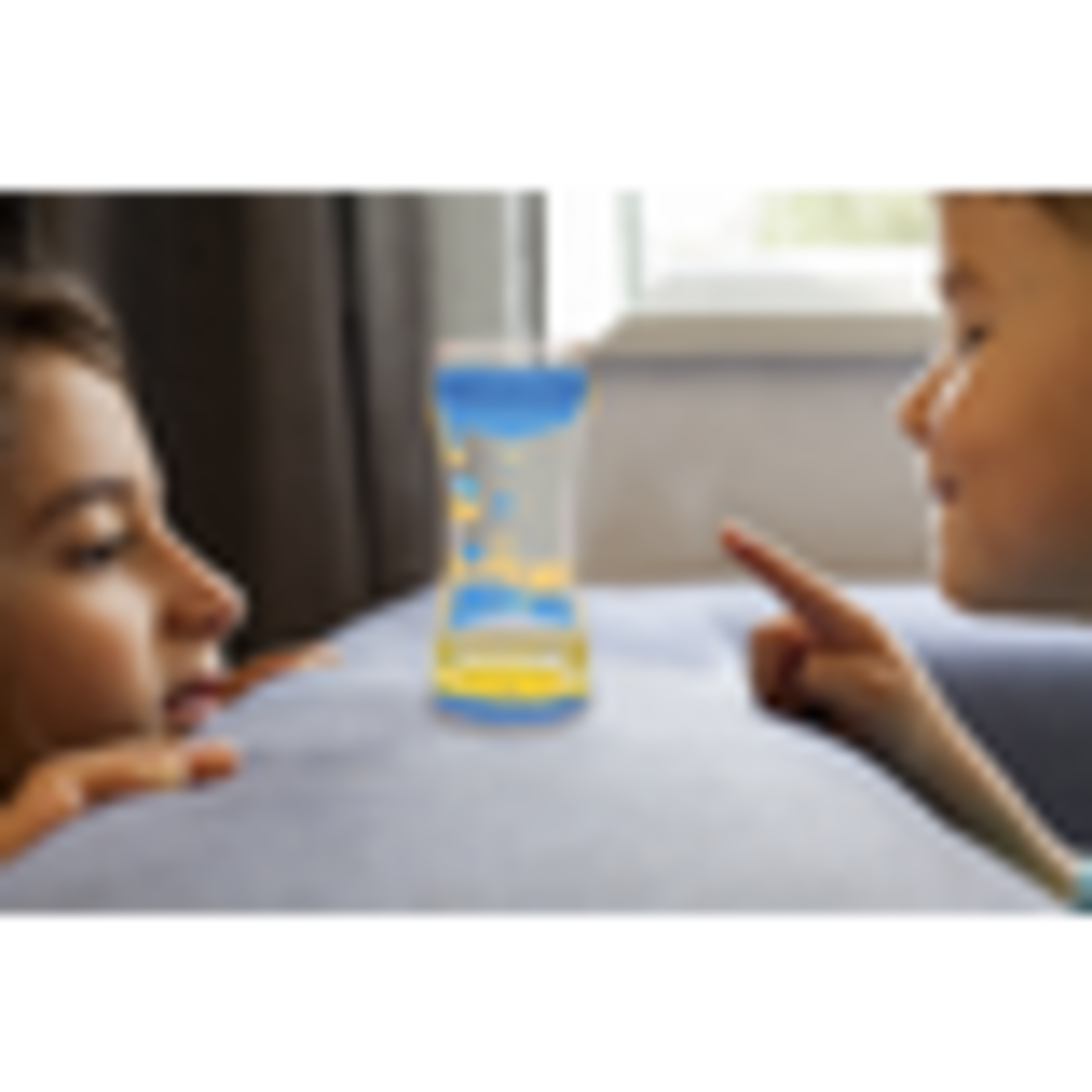 TEACHER CREATED RESOURCES Blue & Yellow Liquid Motion Bubbler