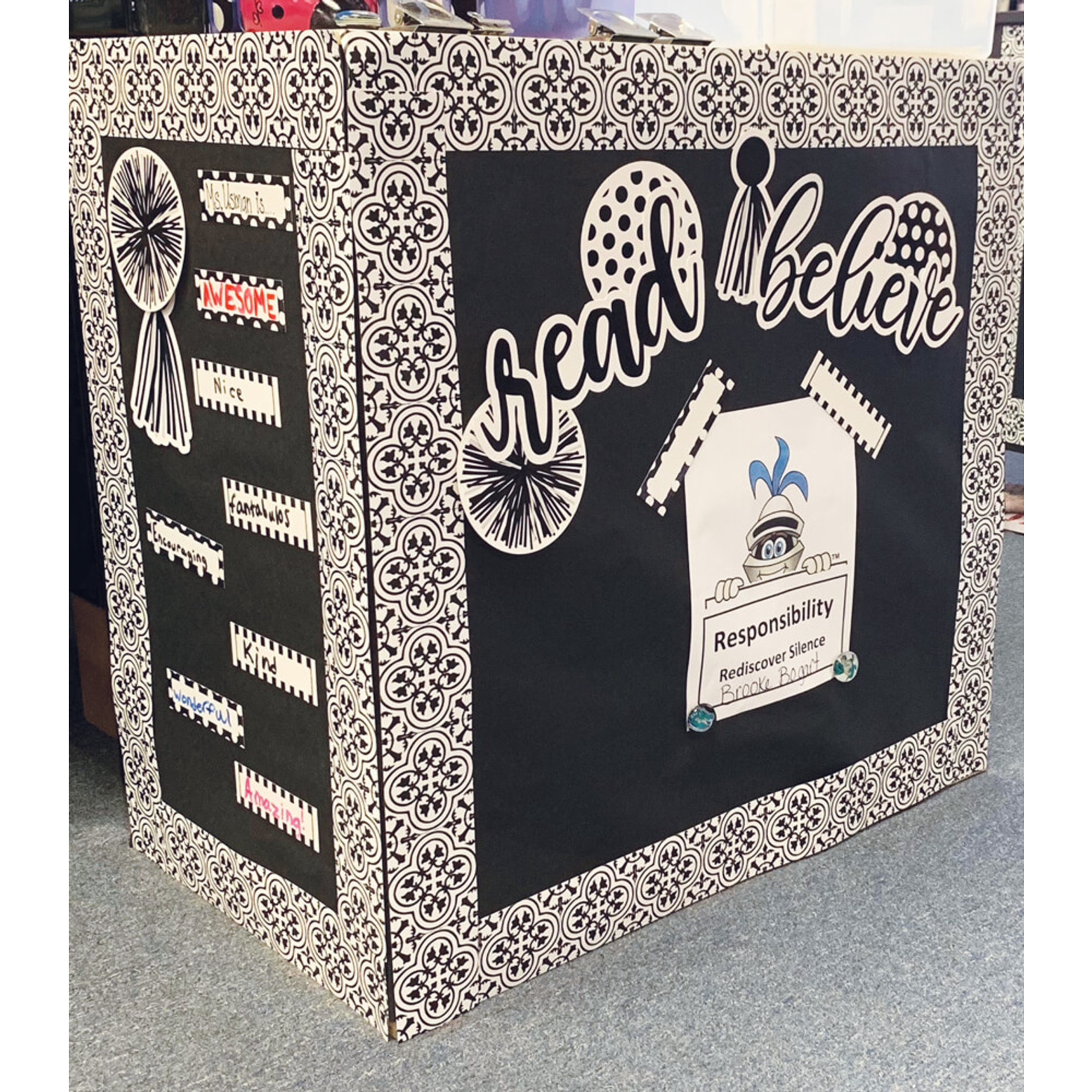 CARSON DELLOSA PUBLISHING CO Simply Stylish Script Words: Teach Mini Bulletin Board Set