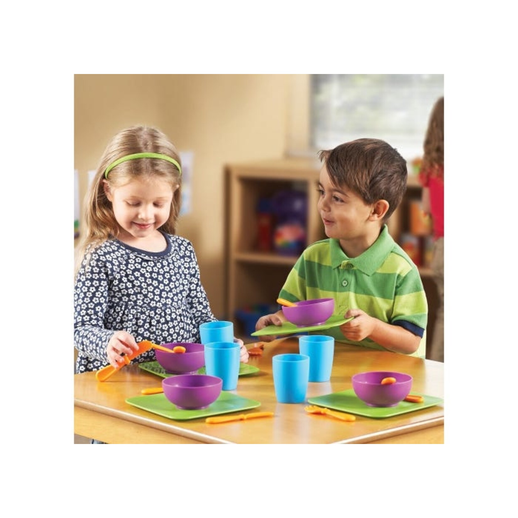 LEARNING RESOURCES INC New Sprouts® Serve It!