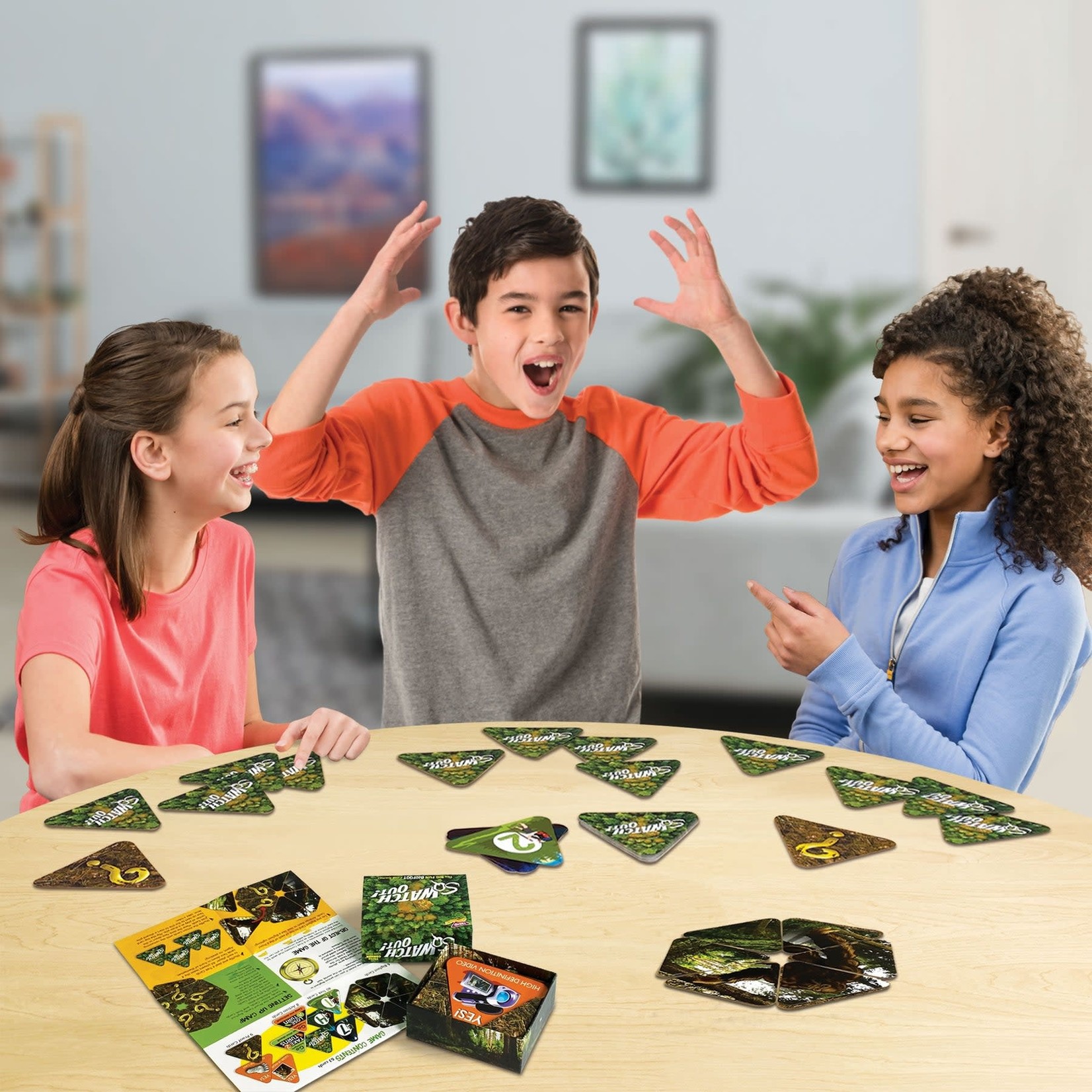 TREND ENTERPRISES INC sqWATCH Out! Three Corner Card Game