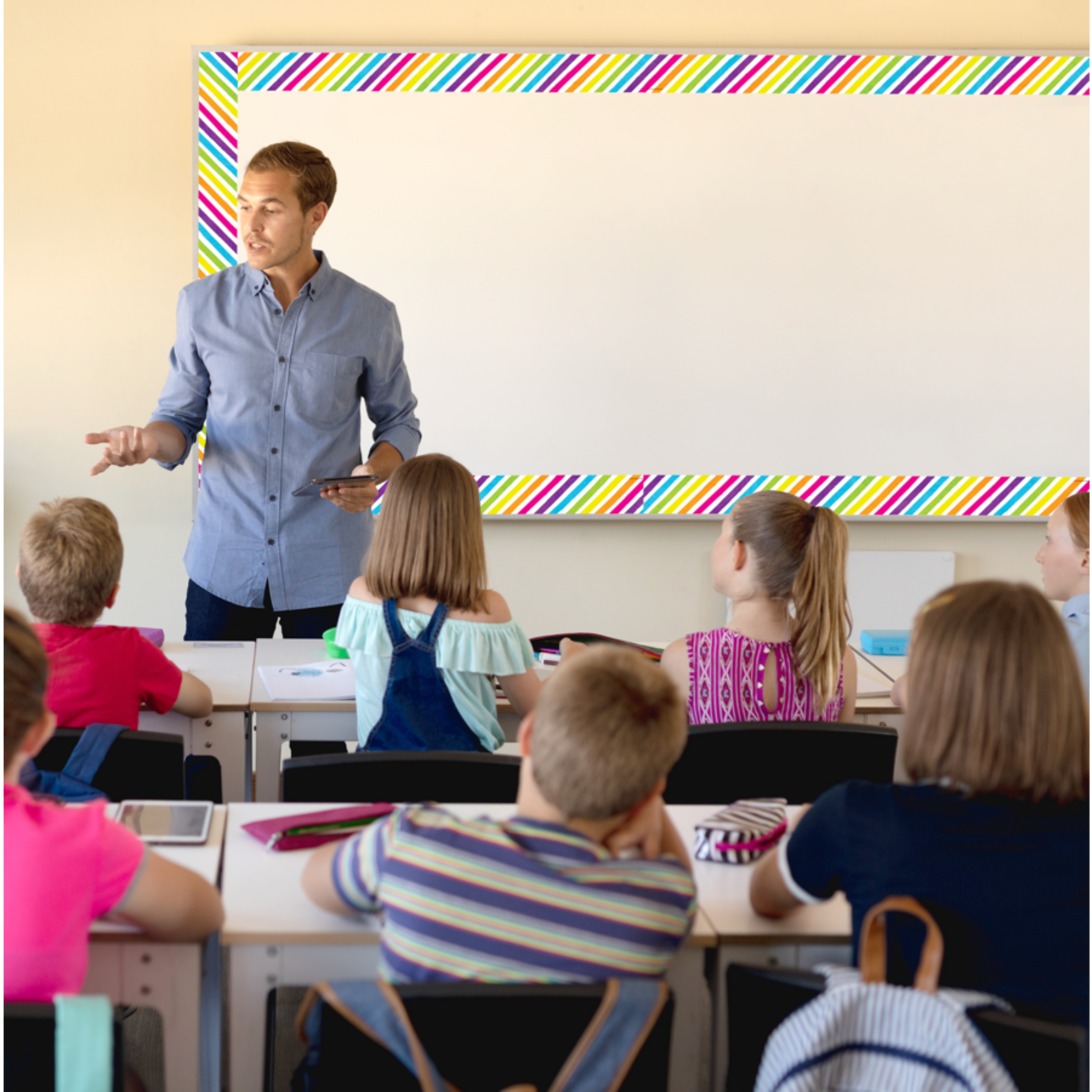 TEACHER CREATED RESOURCES Brights 4Ever Stripes Straight Border Trim