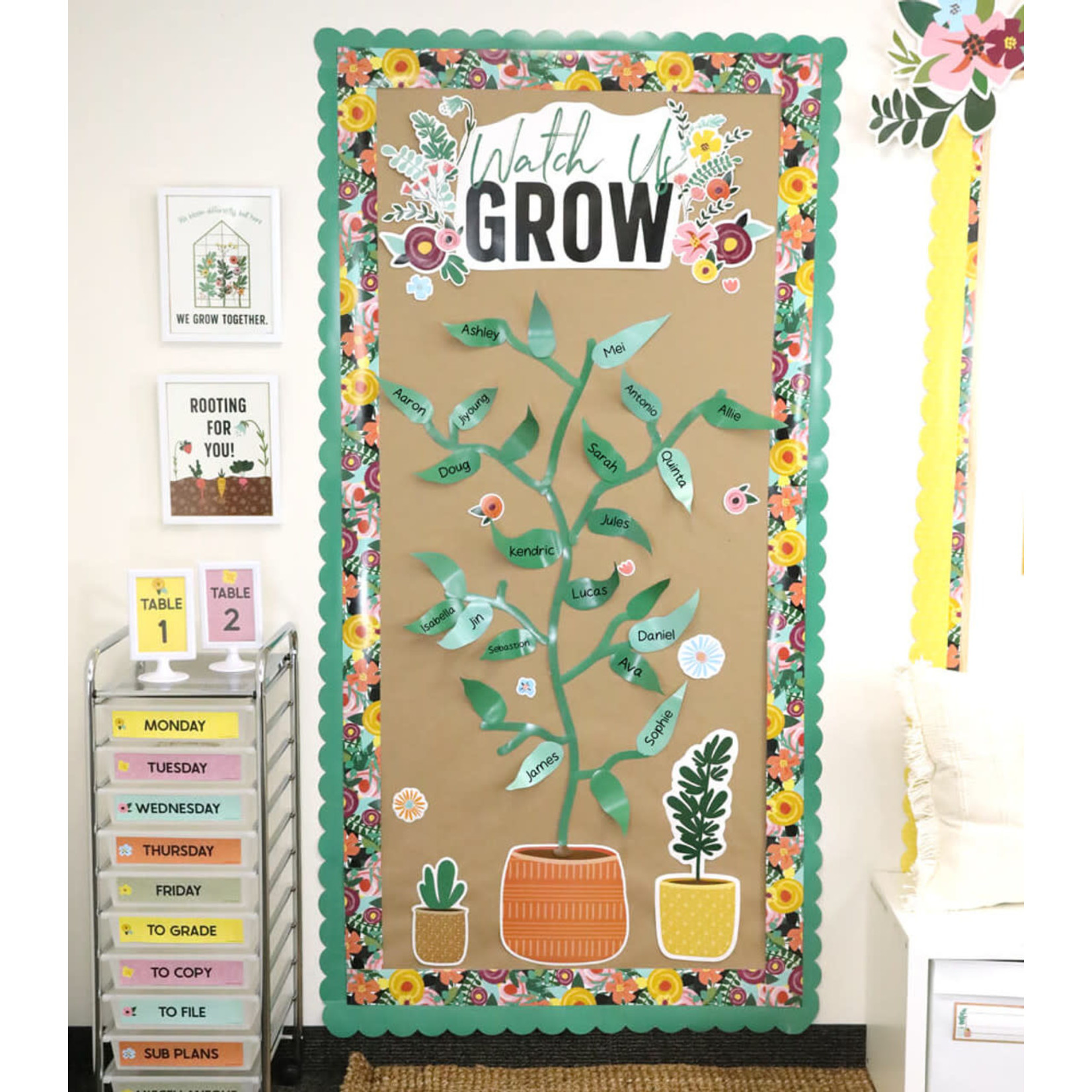CARSON DELLOSA PUBLISHING CO Grow Together Watch Us Grow Bulletin Board Set