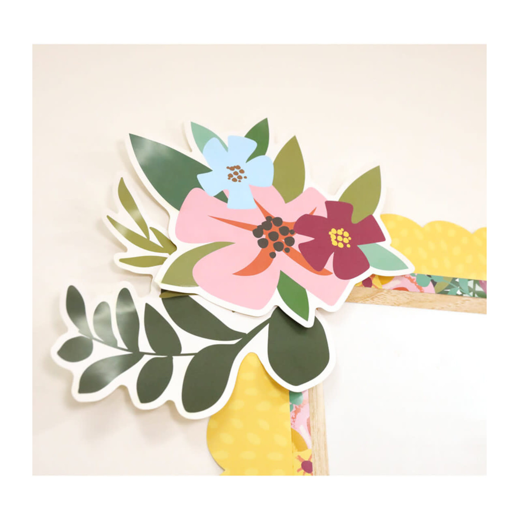 CARSON DELLOSA PUBLISHING CO Jumbo Flowers and Greenery Cutouts